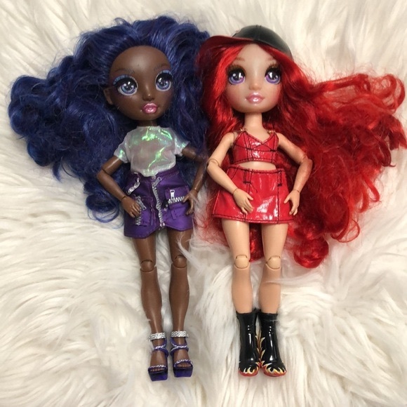 Rainbow High 2019 Krystal Bailey & Ruby Anderson dolls - Picture 4 of 10